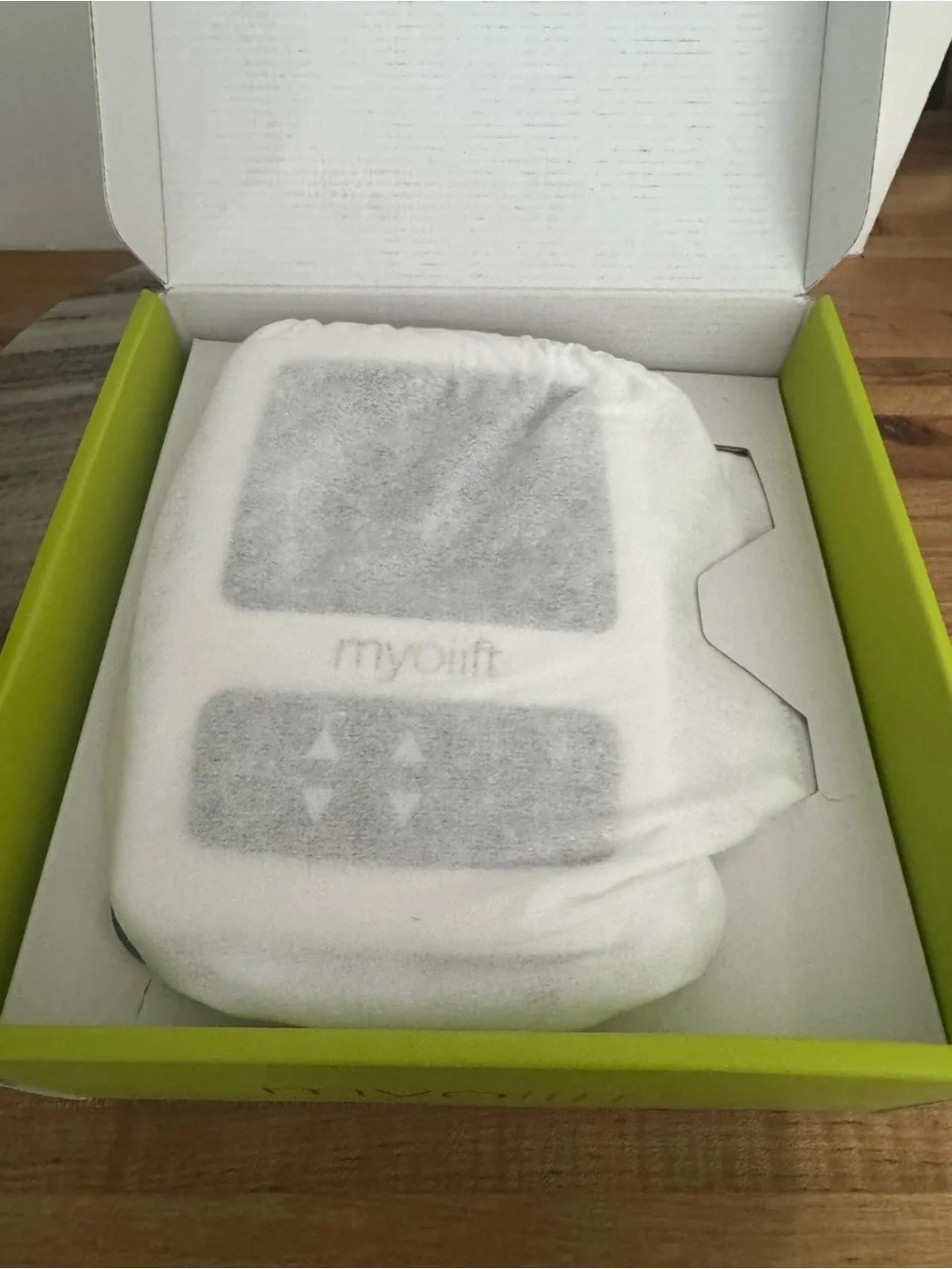 Myolift True-Microcurrent Device - full Bundle of Joy Kit - New, never used